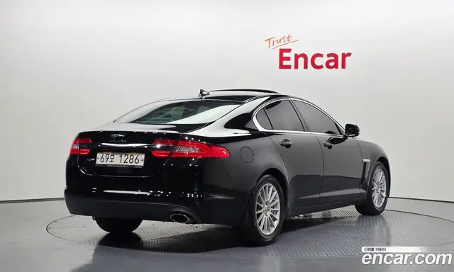 Jaguar XF 2015 2.2 автомат (гидро), миниатюра 2 Jaguar XF 2015 2.2 автомат (гидро), миниатюра 2