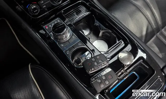 Jaguar XJ 2018 3.0 автомат (гидро), миниатюра 12