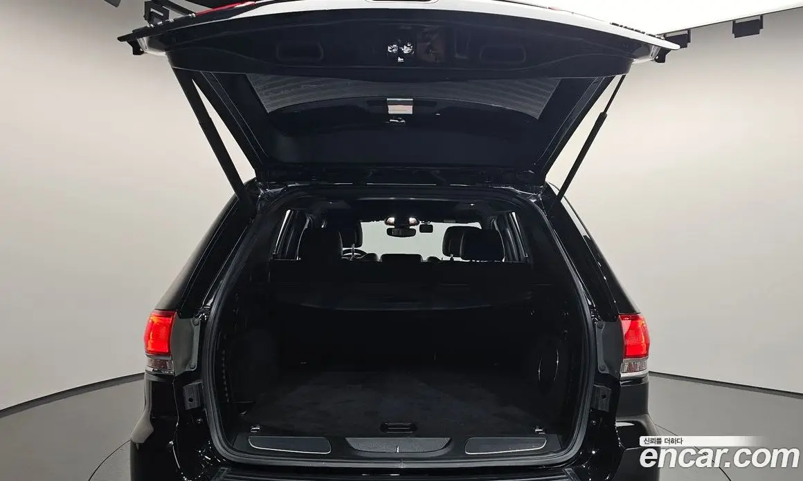 Jeep Cherokee 2018 3.6 автомат (гидро), фото 24