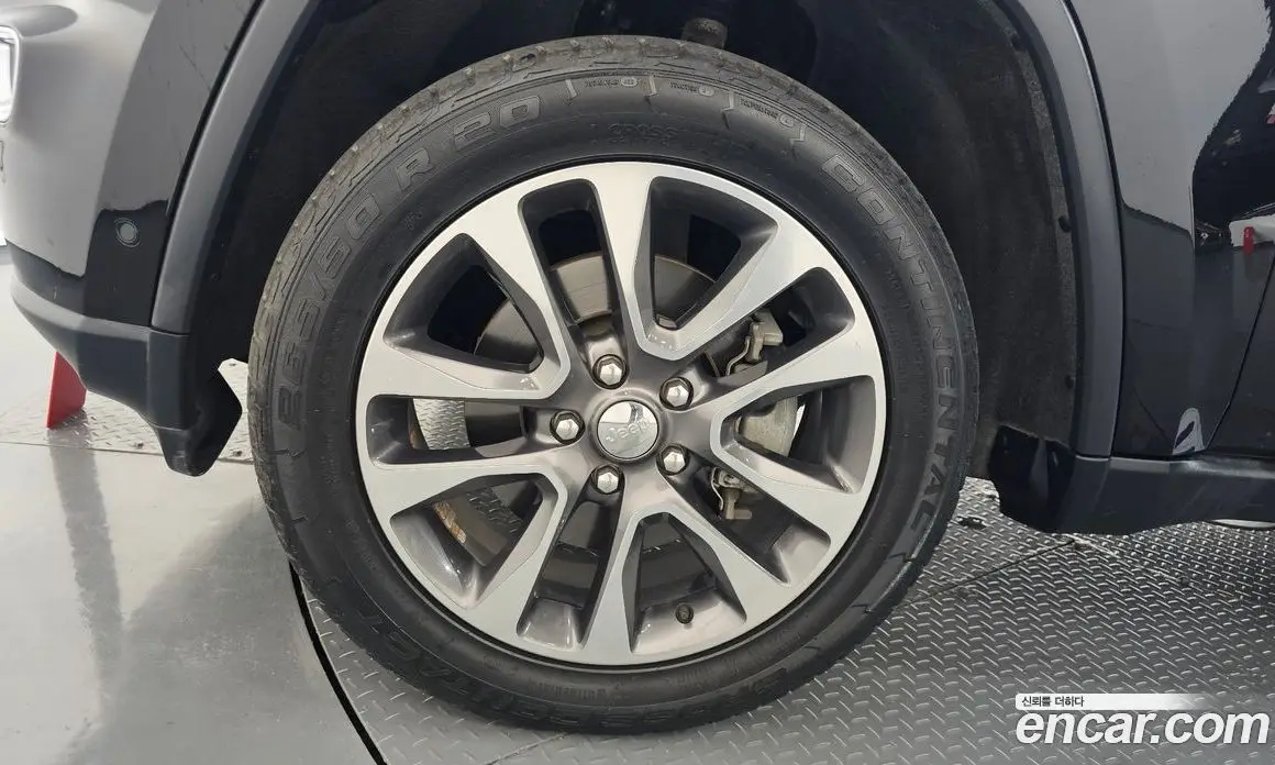 Jeep Cherokee 2018 3.6 автомат (гидро), фото 5