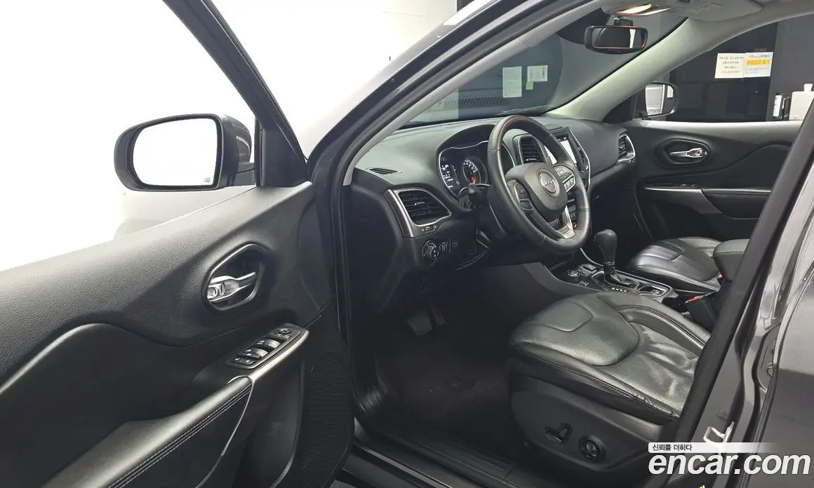 Jeep Cherokee 2019 2.4 автомат (гидро), фото 10
