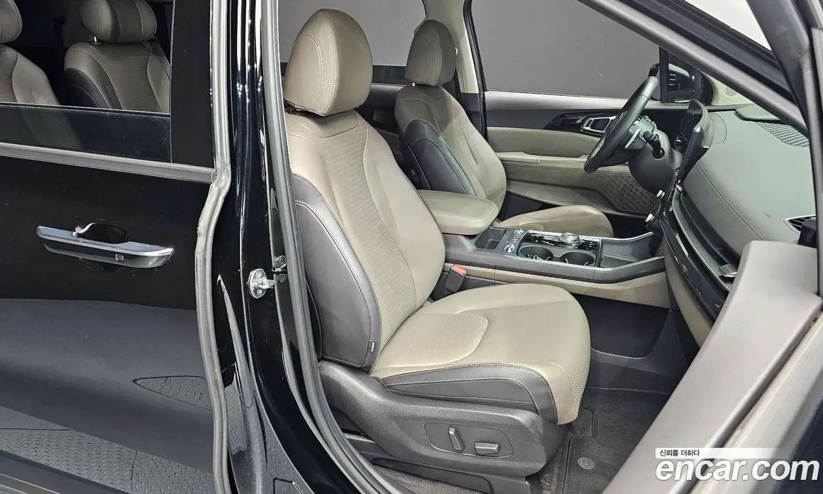 Kia Carnival 2023 3.5 автомат (гидро), фото 16