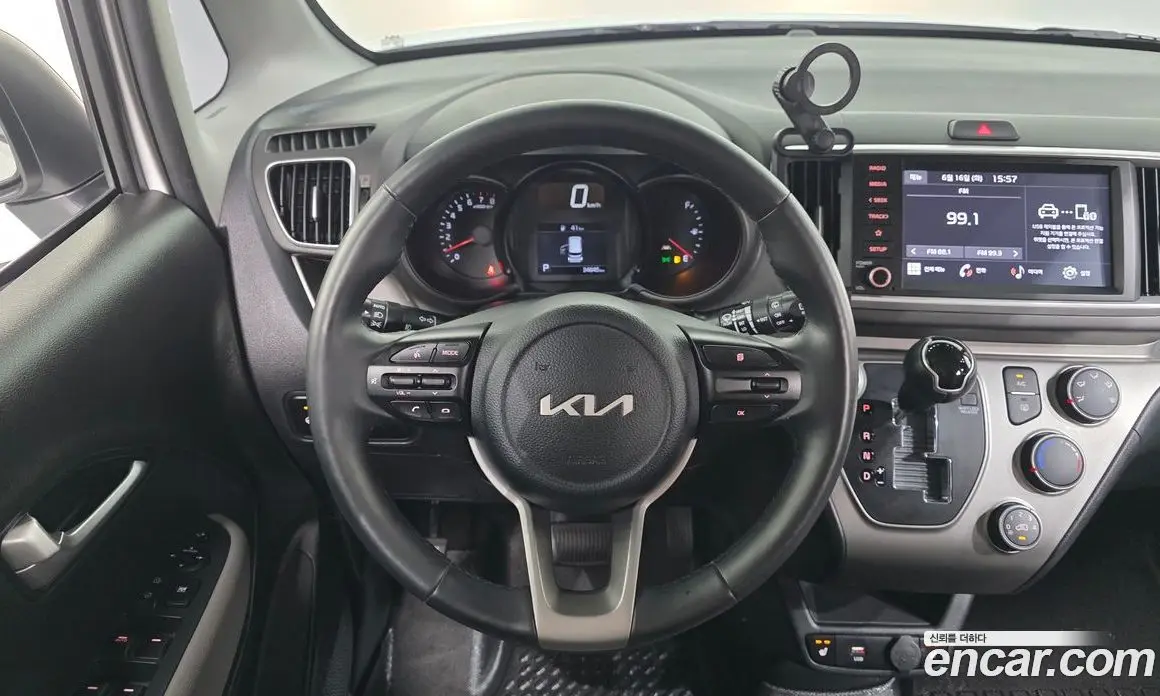Kia Ray 2022 1.0 автомат (гидро), фото 14