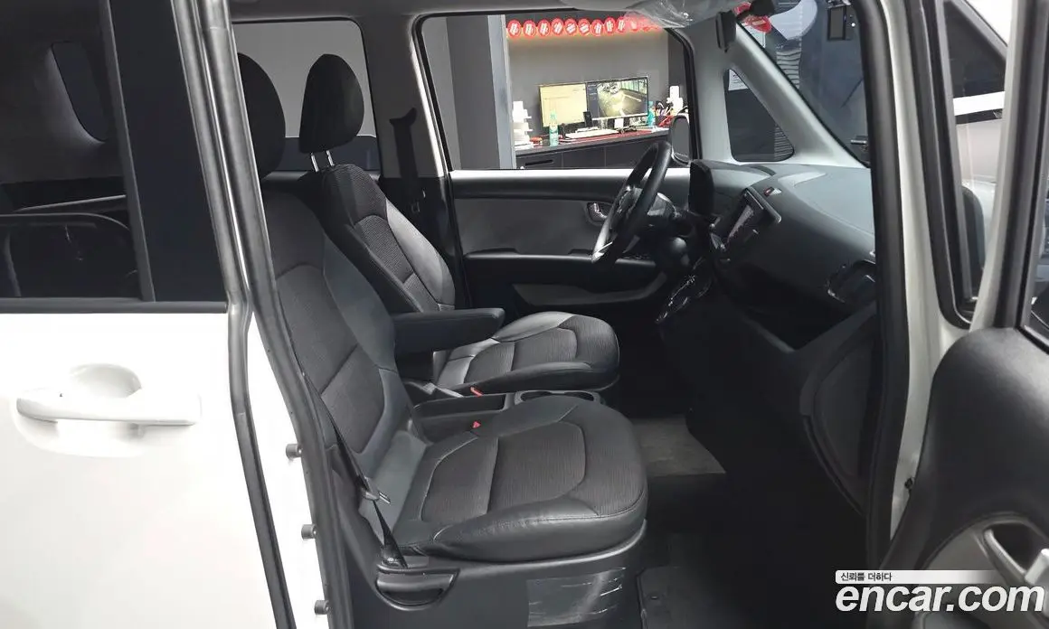 Kia Ray 2024 1.0 автомат (гидро), фото 11