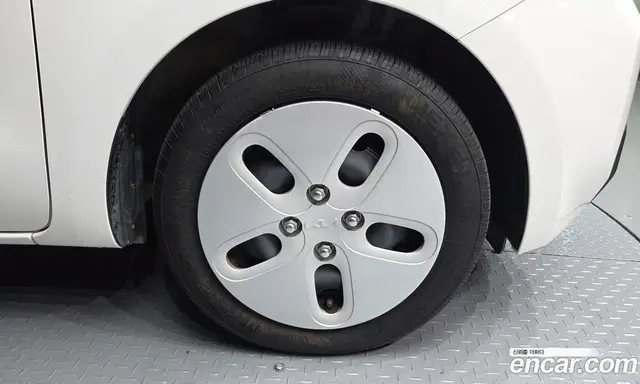 Kia Ray 2024 1.0 автомат (гидро), миниатюра 5