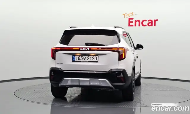 Kia Seltos 2023 1.6 автомат (гидро), миниатюра 3