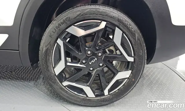 Kia Seltos 2023 1.6 автомат (гидро), миниатюра 6
