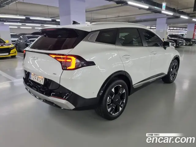 Kia Sportage 2024 1.6 автомат (гидро), миниатюра 3