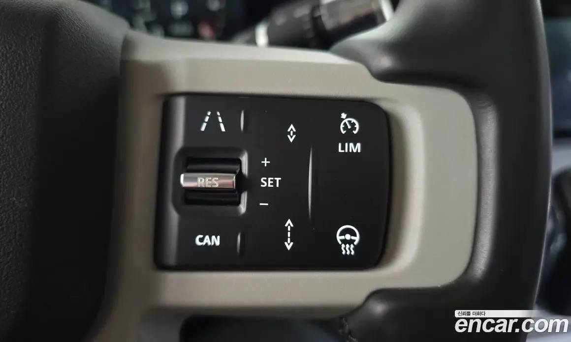 Land Rover Defender 2022 3.0 автомат (гидро), фото 23