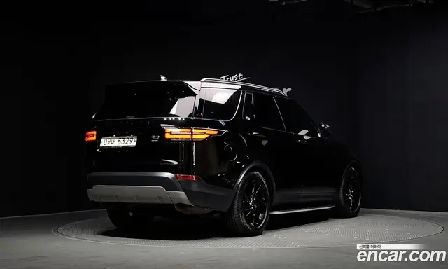 Land Rover Discovery 2018 3.0 автомат (гидро), миниатюра 2