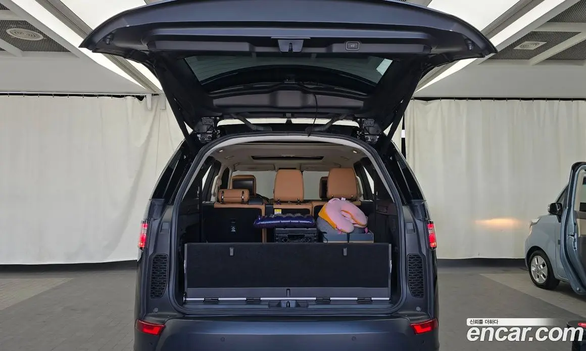Land Rover Discovery 2018 3.0 автомат (гидро), фото 20