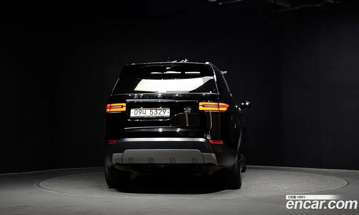 Land Rover Discovery 2018 3.0 автомат (гидро), фото 4