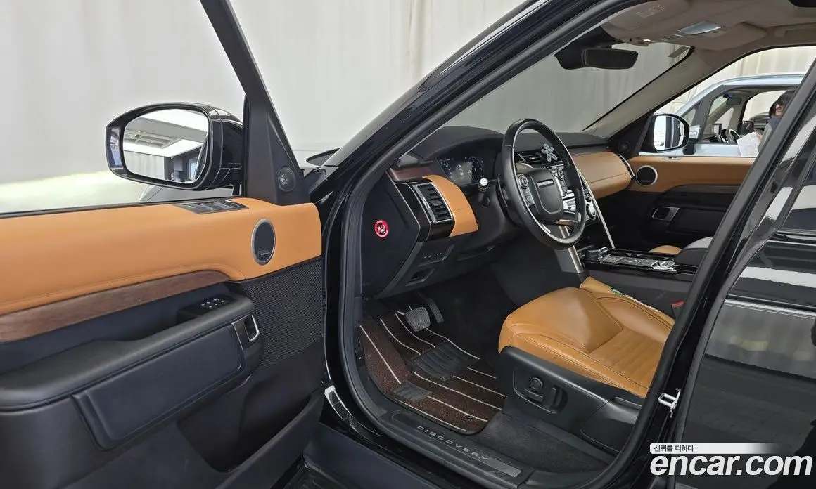Land Rover Discovery 2018 3.0 автомат (гидро), фото 10