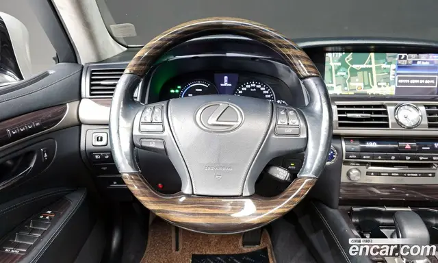 Lexus LS 2014 5.0 автомат (гидро), миниатюра 12