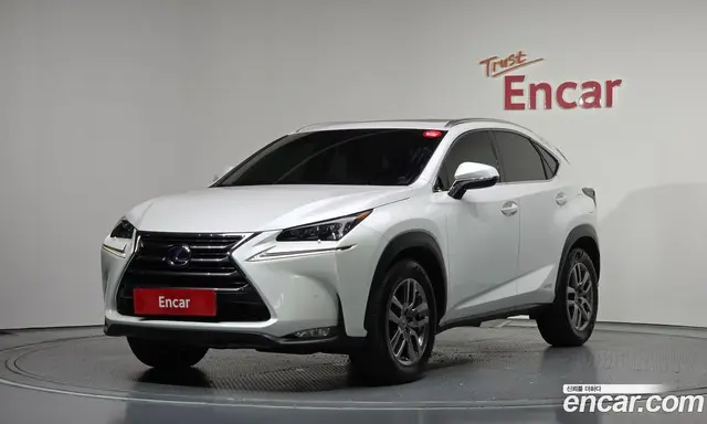 Lexus NX 2015 2.5 автомат (гидро), миниатюра 1