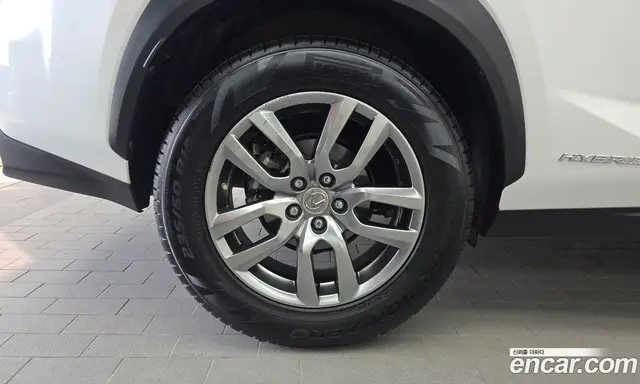 Lexus NX 2015 2.5 автомат (гидро), миниатюра 5