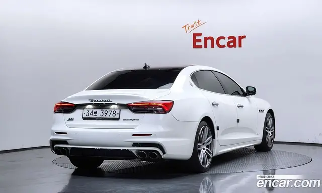 Maserati Quattroporte 2018 3.0 автомат (гидро), миниатюра 2