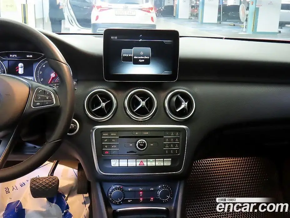 Mercedes-Benz A-Class 2016 1.6 гидро, фото 11 Mercedes-Benz A-Class 2016 1.6 гидро, фото 11