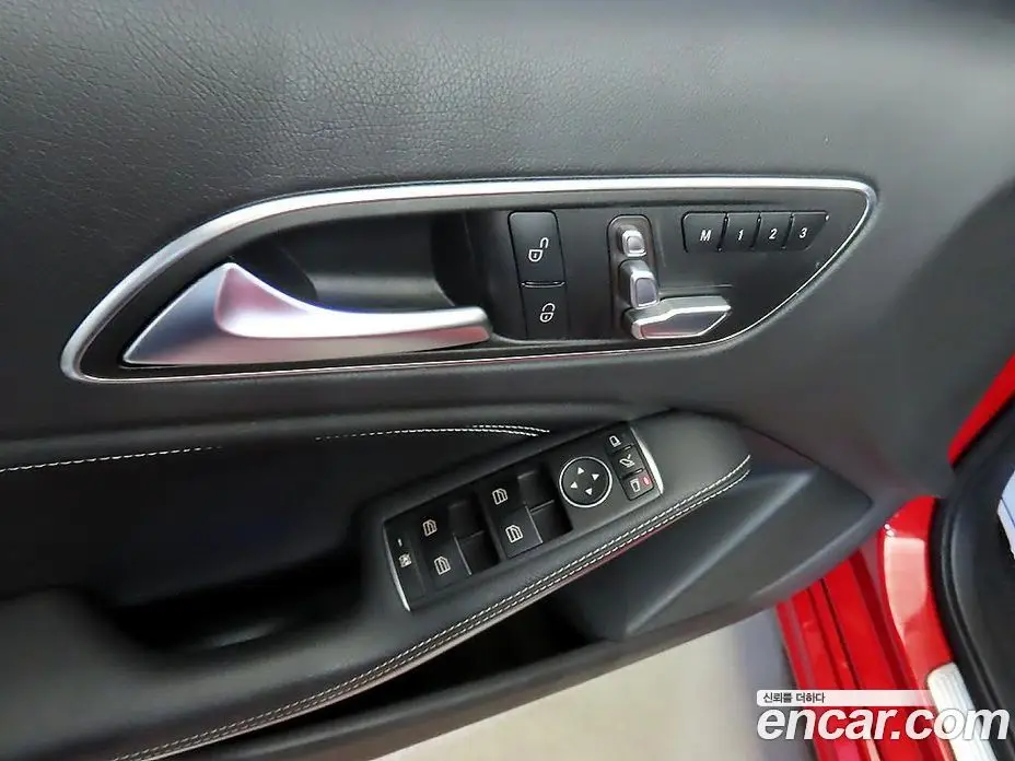 Mercedes-Benz A-Class 2016 1.6 гидро, фото 16 Mercedes-Benz A-Class 2016 1.6 гидро, фото 16