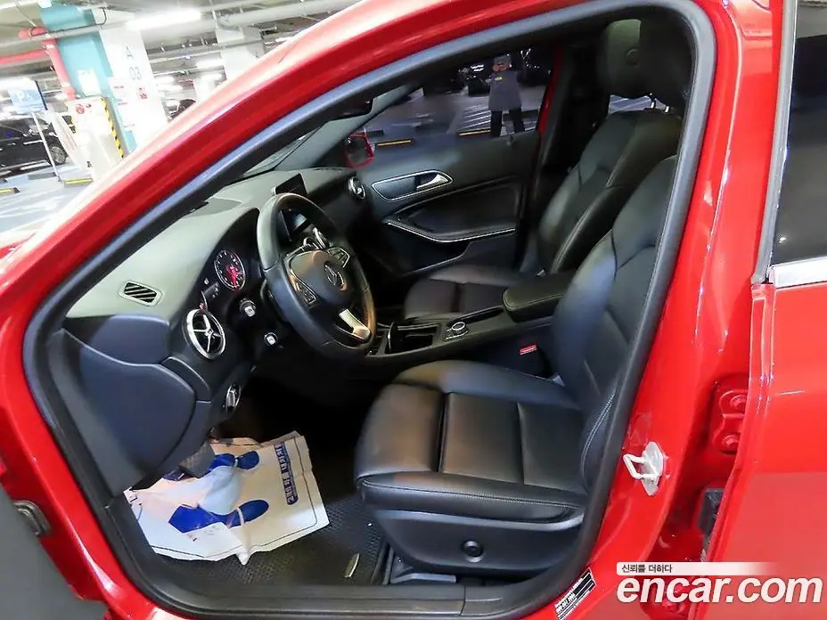 Mercedes-Benz A-Class 2016 1.6 гидро, фото 19 Mercedes-Benz A-Class 2016 1.6 гидро, фото 19