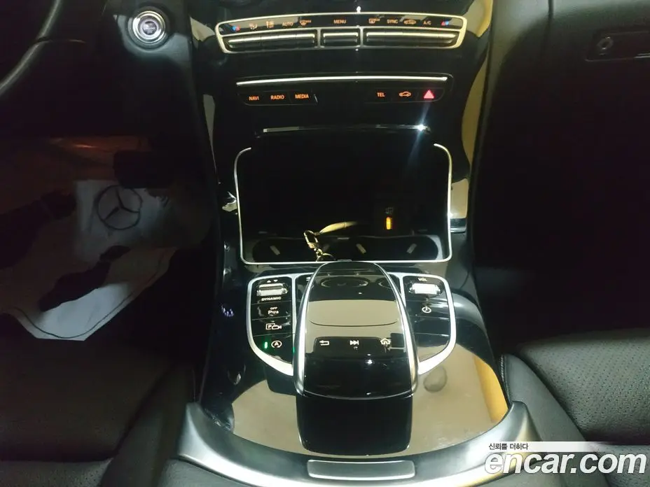 Mercedes-Benz C-Class 2019 2.0 гидро, фото 13