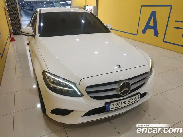 Mercedes-Benz C-Class 2019 2.0 гидро, миниатюра 3
