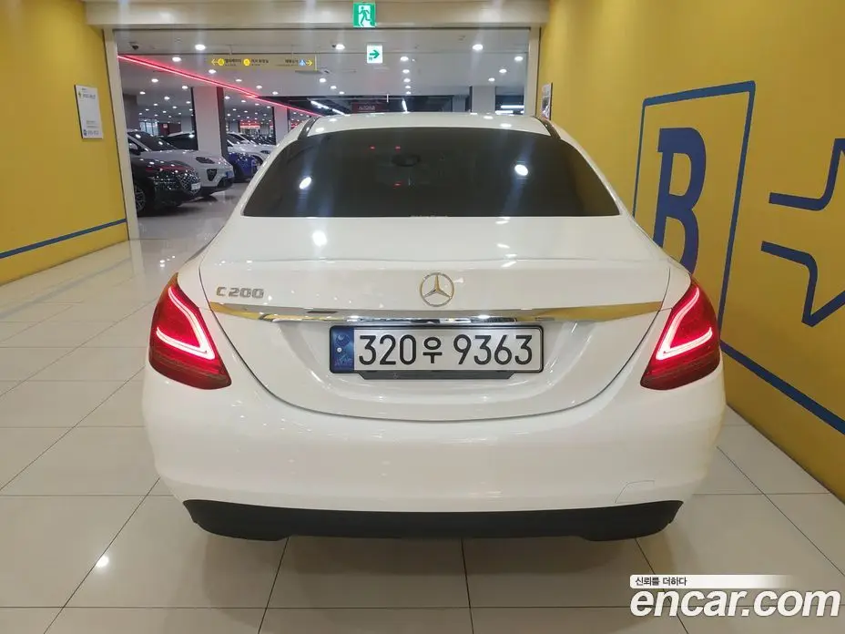 Mercedes-Benz C-Class 2019 2.0 гидро, фото 4