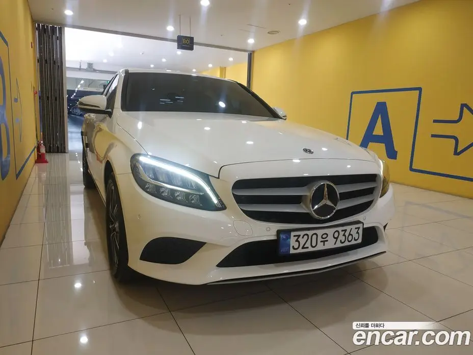 Mercedes-Benz C-Class 2019 2.0 гидро, фото 6