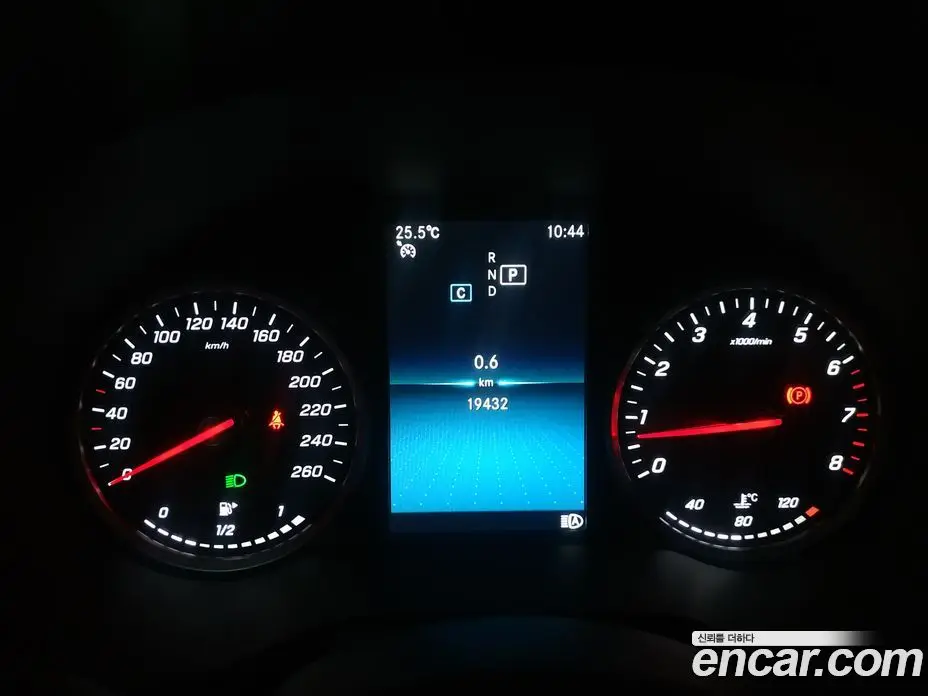 Mercedes-Benz C-Class 2019 2.0 гидро, фото 8