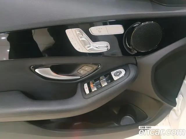 Mercedes-Benz C-Class 2019 2.0 гидро, миниатюра 10
