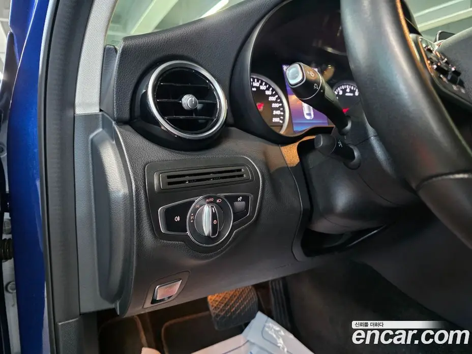 Mercedes-Benz C-Class 2019 2.0 гидро, фото 15 Mercedes-Benz C-Class 2019 2.0 гидро, фото 15