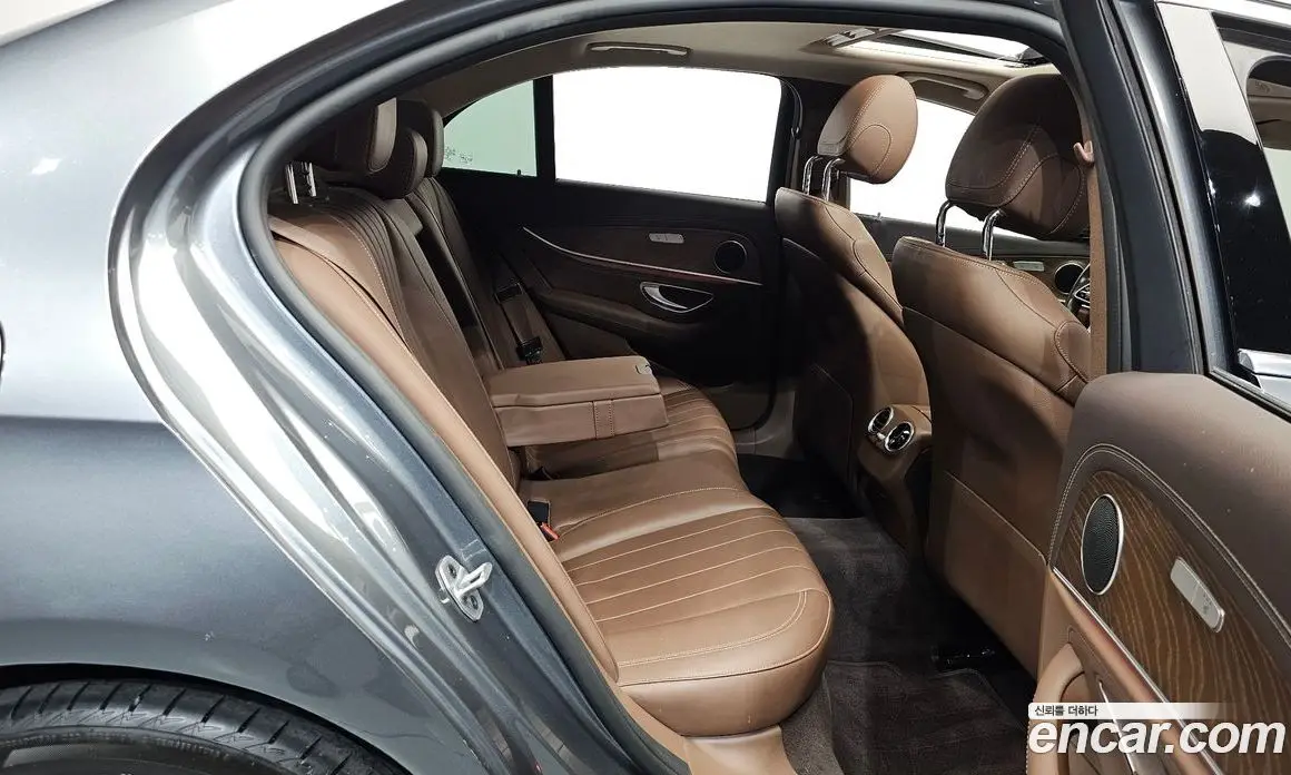 Mercedes-Benz E-Class 2019 1.9 гидро, фото 17 Mercedes-Benz E-Class 2019 1.9 гидро, фото 17