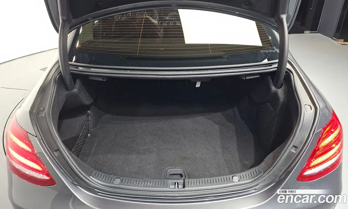 Mercedes-Benz E-Class 2019 1.9 гидро, фото 26 Mercedes-Benz E-Class 2019 1.9 гидро, фото 26