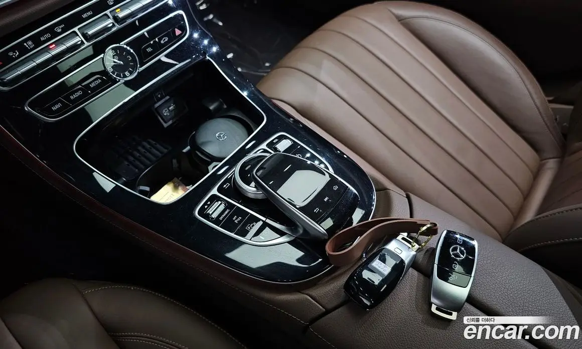 Mercedes-Benz E-Class 2019 1.9 гидро, фото 28 Mercedes-Benz E-Class 2019 1.9 гидро, фото 28