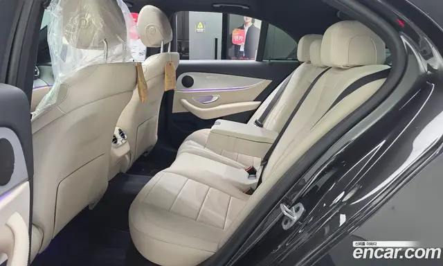 Mercedes-Benz E-Class 2021 2.0 гидро, миниатюра 12