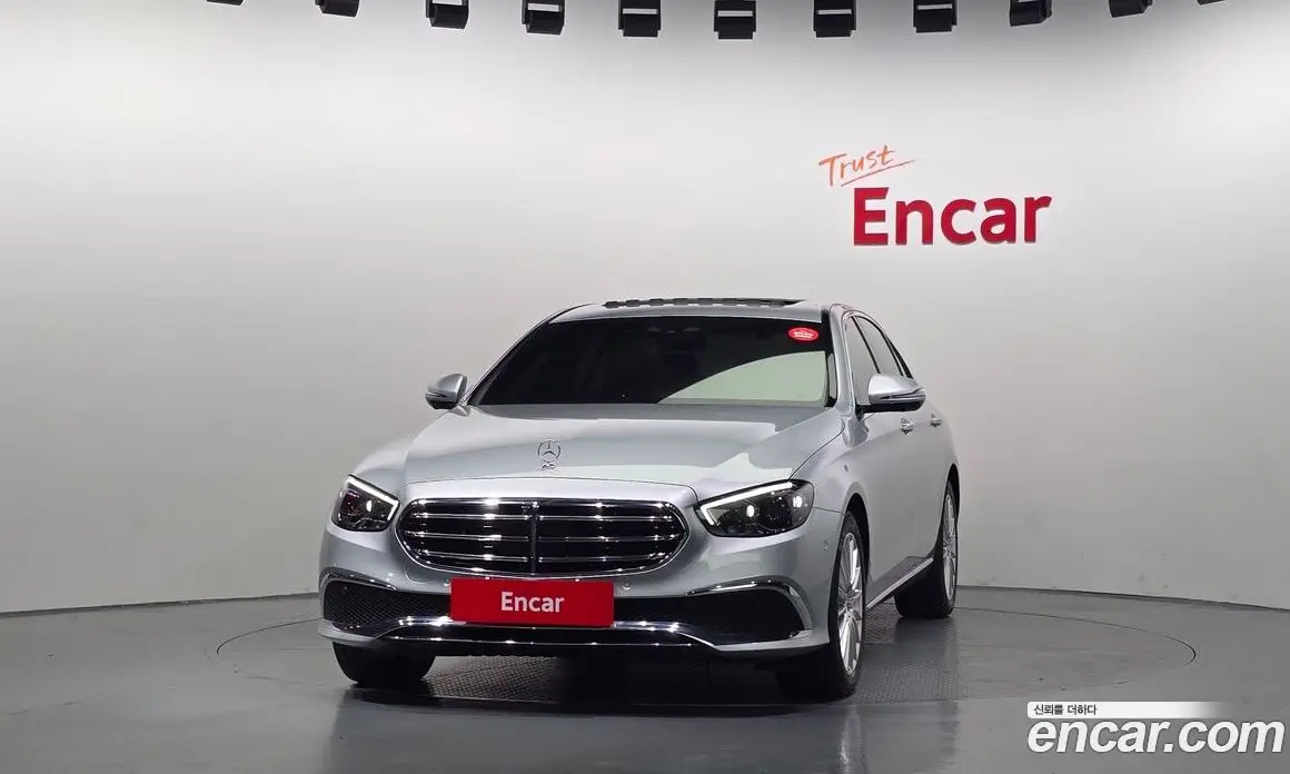 Mercedes-Benz E-Class 2022 2.0 автомат (гидро), фото 3
