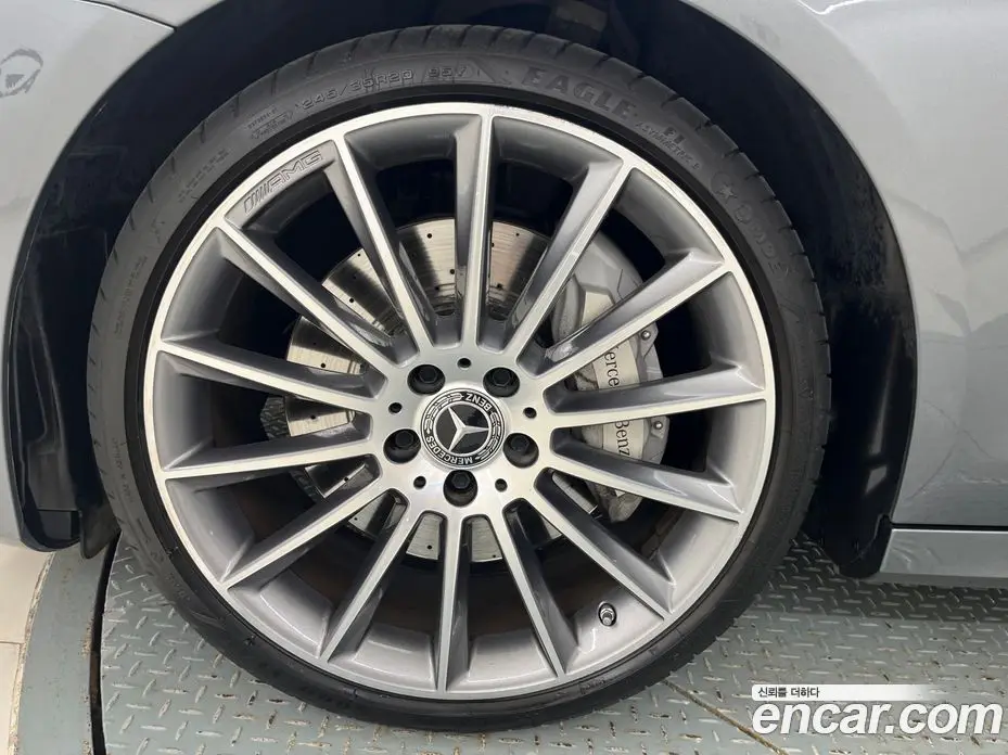 Mercedes-Benz E-Class 2022 2.0 гидро, фото 19