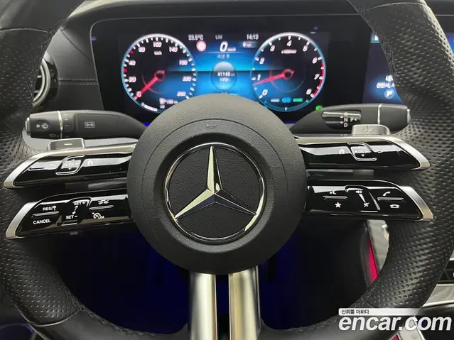 Mercedes-Benz E-Class 2022 2.0 гидро, миниатюра 6