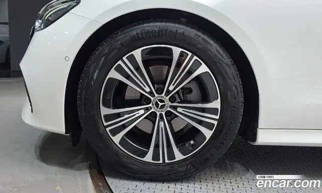 Mercedes-Benz E-Class 2024 2.0 гидро, миниатюра 5 Mercedes-Benz E-Class 2024 2.0 гидро, миниатюра 5