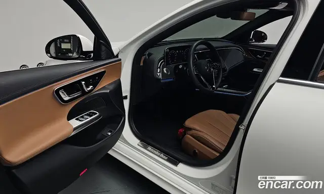 Mercedes-Benz E-Class 2025 2.0 гидро, миниатюра 12