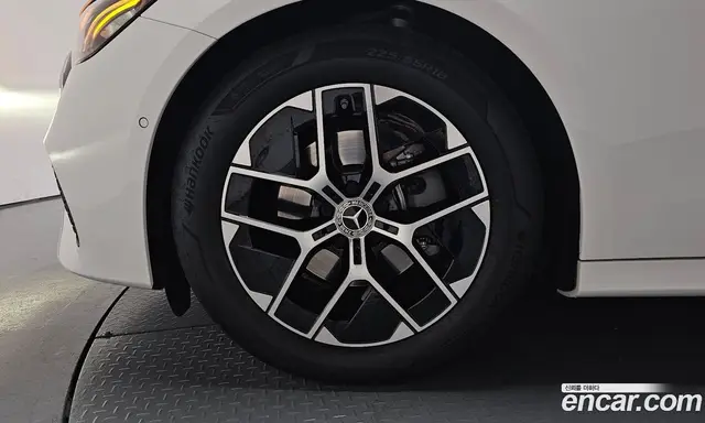 Mercedes-Benz E-Class 2025 2.0 гидро, миниатюра 4 Mercedes-Benz E-Class 2025 2.0 гидро, миниатюра 4