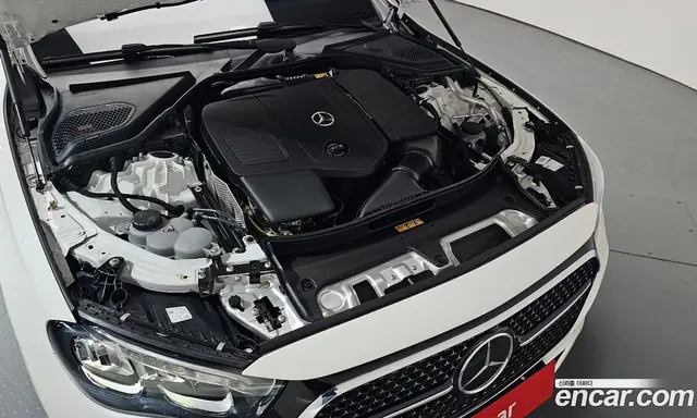Mercedes-Benz E-Class 2025 2.0 гидро, миниатюра 5 Mercedes-Benz E-Class 2025 2.0 гидро, миниатюра 5
