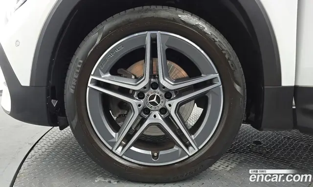 Mercedes-Benz GLB-Class 2021 2.0 гидро, миниатюра 5