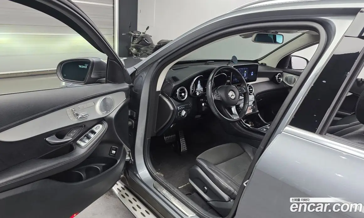 Mercedes-Benz GLC-Class 2019 2.0 гидро, фото 13 Mercedes-Benz GLC-Class 2019 2.0 гидро, фото 13