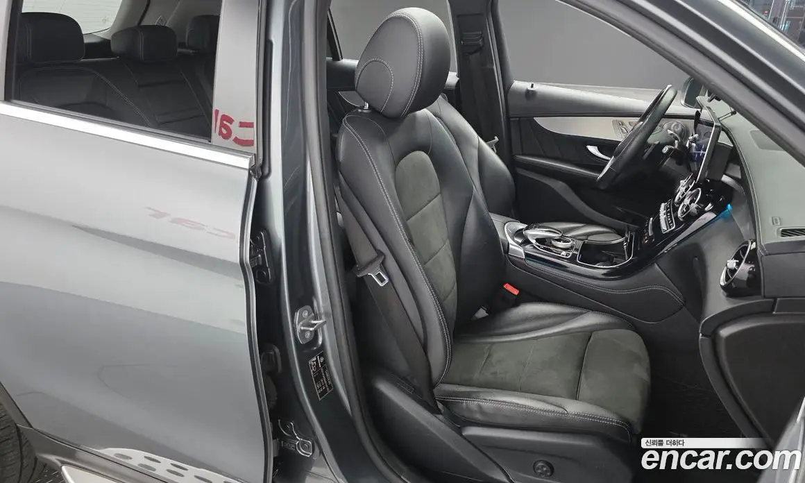 Mercedes-Benz GLC-Class 2019 2.0 гидро, фото 16 Mercedes-Benz GLC-Class 2019 2.0 гидро, фото 16