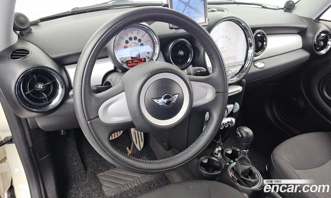 Mini Cooper 2009 1.6 автомат (гидро), фото 13