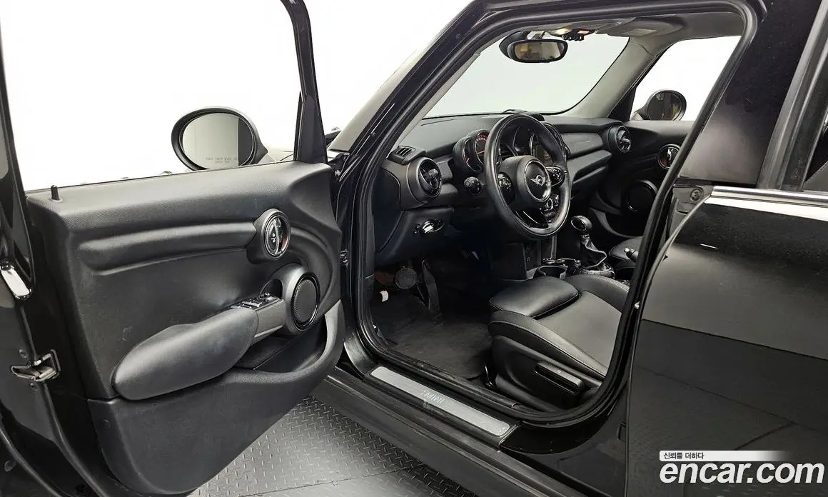 Mini Cooper 2015 1.5 автомат (гидро), фото 10
