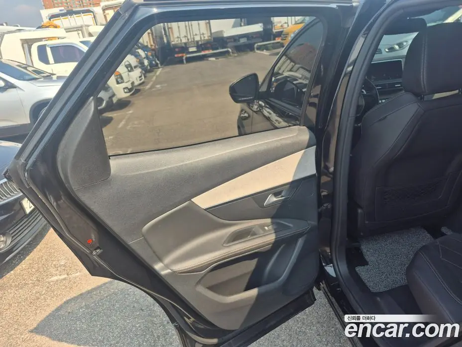 Peugeot 3008 2018 2.0 автомат (гидро), фото 14