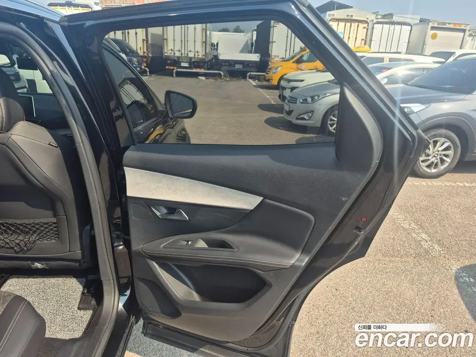 Peugeot 3008 2018 2.0 автомат (гидро), фото 15