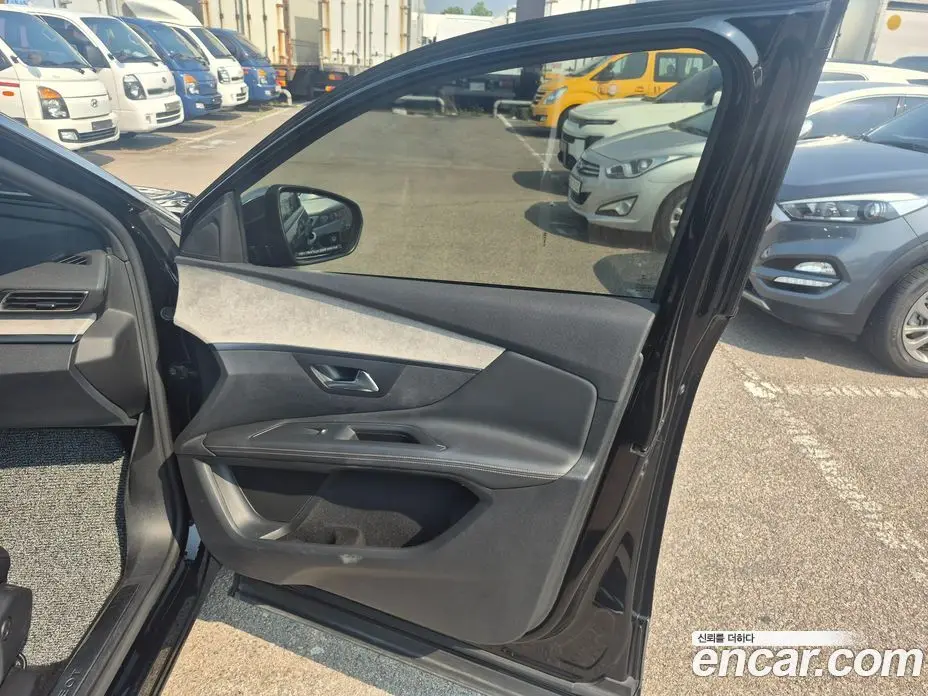Peugeot 3008 2018 2.0 автомат (гидро), фото 16